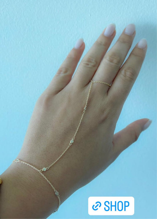 Fancy Clon Hand Chain Bracelet